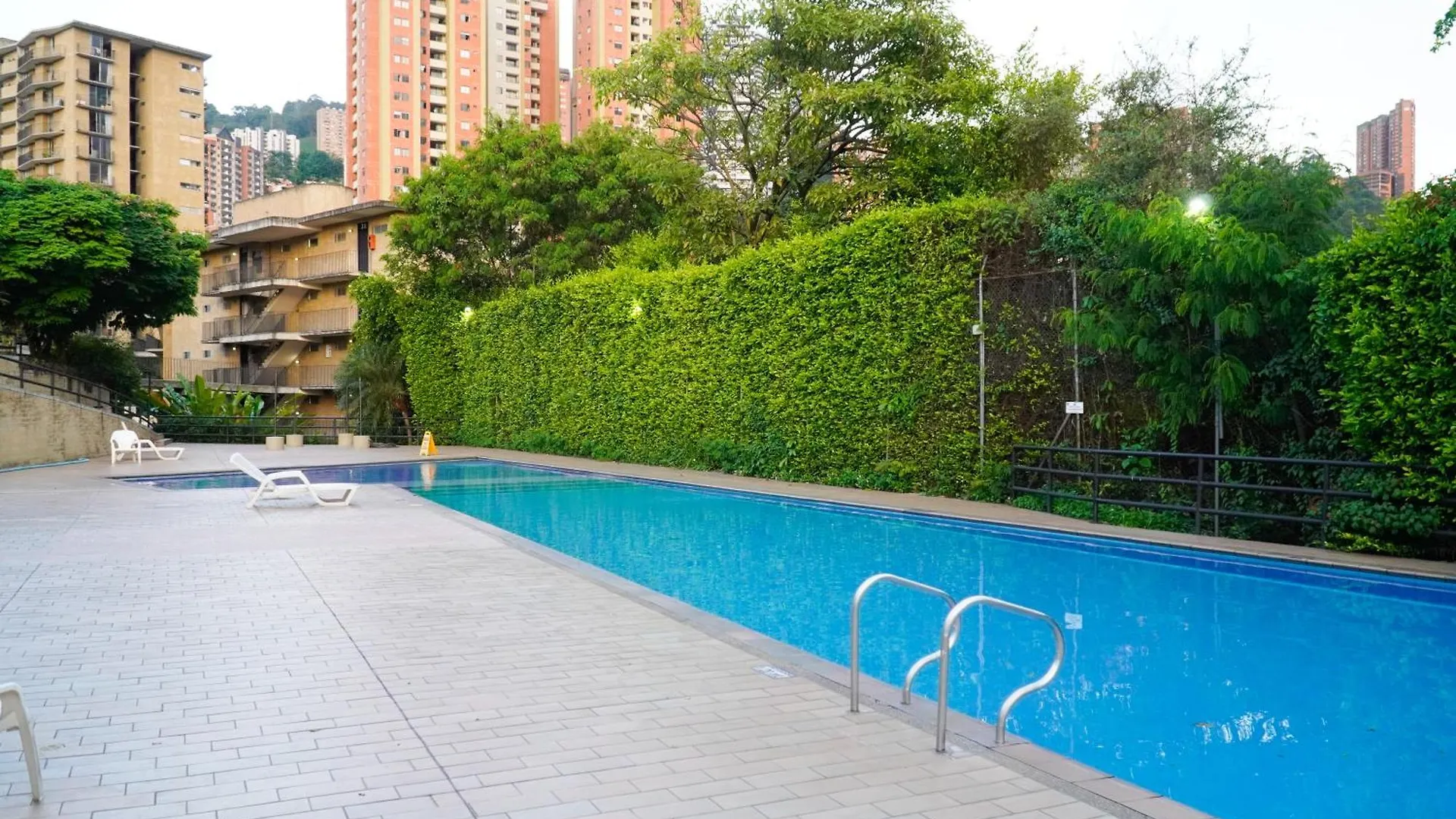 Apartment 2Br Bright & Cozy - Nature Views & Sounds Medellin Colombia